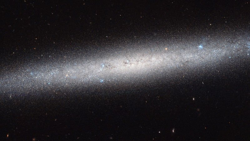 Gizmodo's tweet photo. Stephen Hawking and Yuri Milner want to send a ship to Alpha Centauri in a generation: https://t.co/f1R9YHmjGb https://t.co/61tT34eeLM