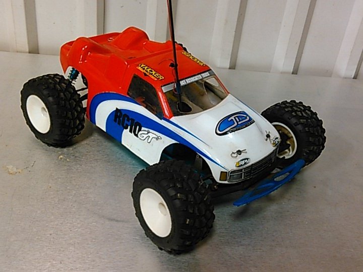 mattgyver12's tweet image. Old school RC10GT with some new upgrades! #teamassociatedrc #livinloud #jdglassworks