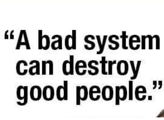 alama_rima's tweet image. @raghebalama 
نظام طائفي يدمّر #الوطن 
#badsystem #ilovelebanon