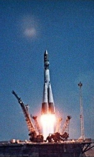 BenRSchroeder's tweet photo. #OTD in 1961, Yuri Gagarin launched from Baikonur Cosmodrome to become the first man in space. https://t.co/m6VLz56dD6