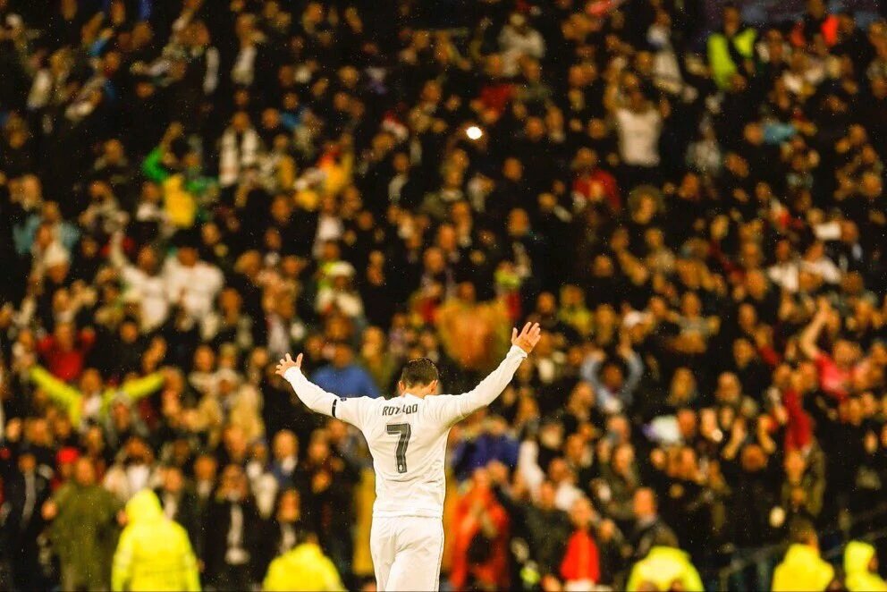diosflorentino's tweet photo. Siuuuuuuuuuuuuuuuuh a semifinales!!! Gracias por tanto y perdón por tan poco @Cristiano  #Halamadrid https://t.co/I85uYRsaMJ
