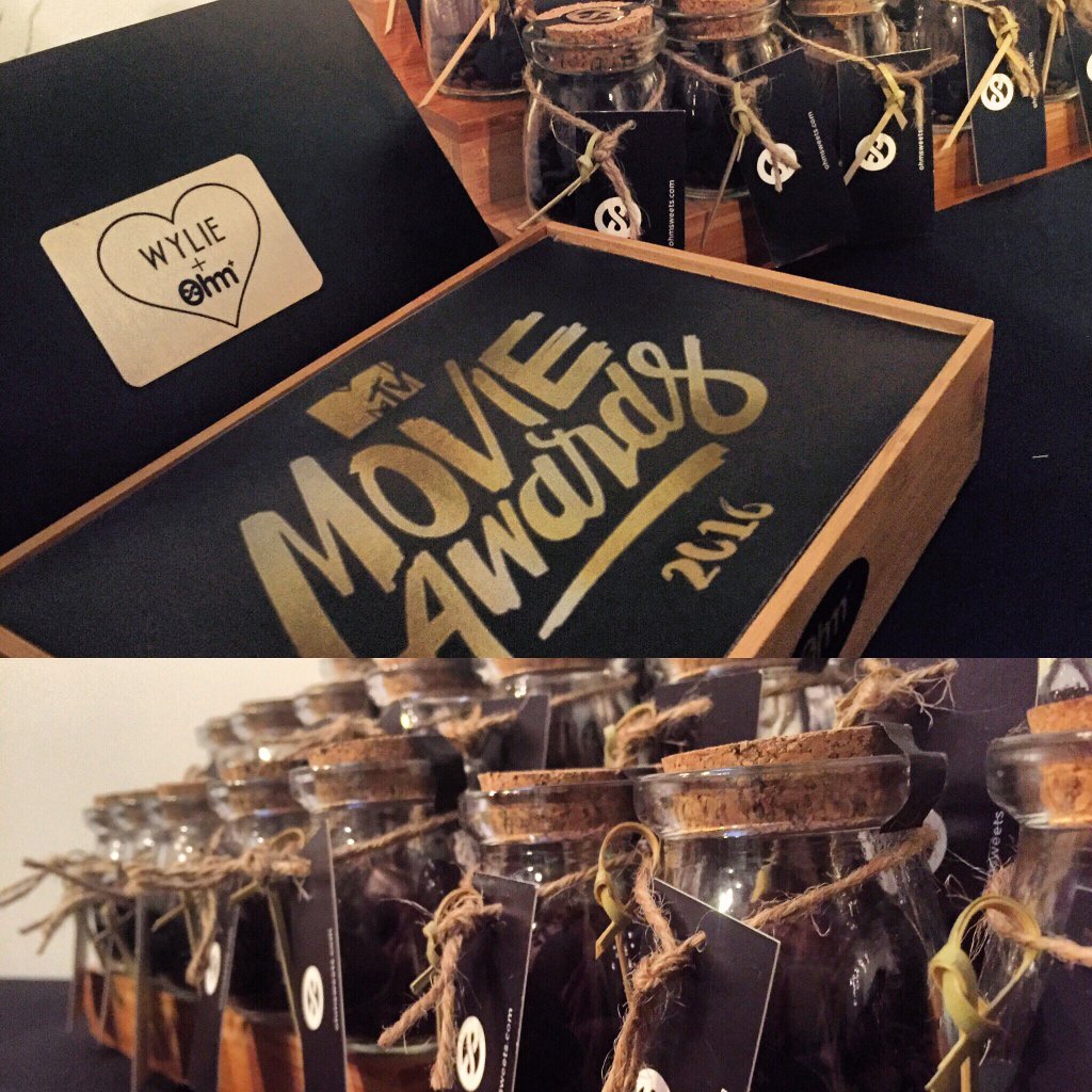 OhmSweets's tweet photo. A look at our gifting suite at the #mtvmovieawards2016 https://t.co/Q7fdEfAuUS