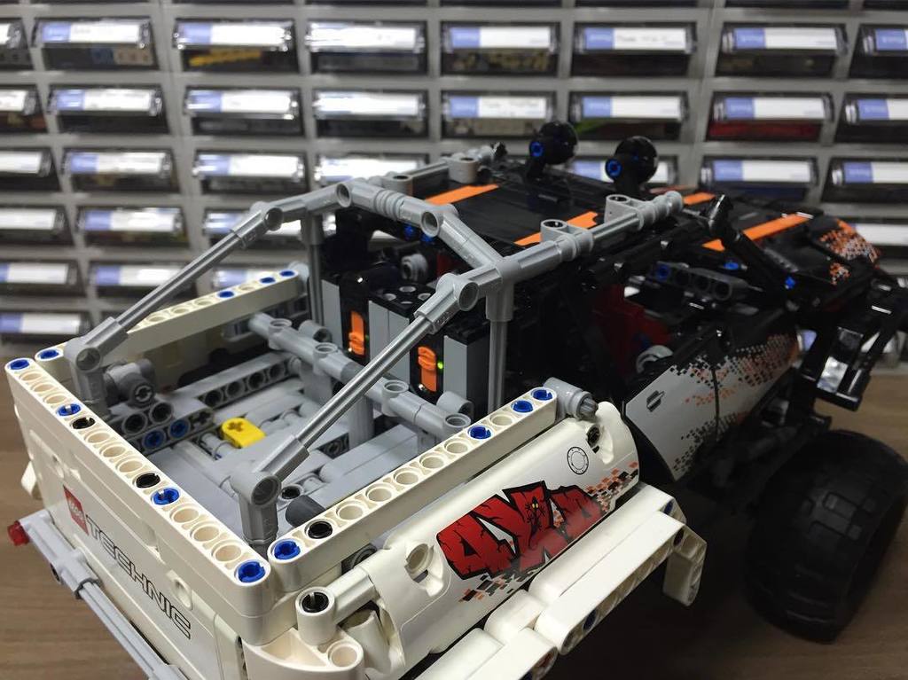 Insta_Lego's tweet photo. https://t.co/vqoTuErGIG - everyday_heaven - #lego #technic #9398 #upgrade2 #open #bonnet #trunk #레고 #테크닉 #업그레이드 #v… https://t.co/xNjKnCVy6R