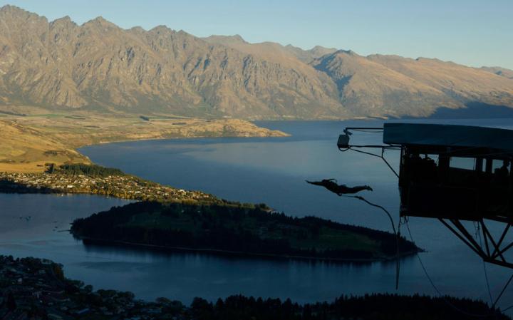 PureNewZealand's tweet photo. New Zealand: voted the world's best country (again) by @Telegraph  Travel readers. https://t.co/fMDYAHZIwp https://t.co/2FbjLw3rbX