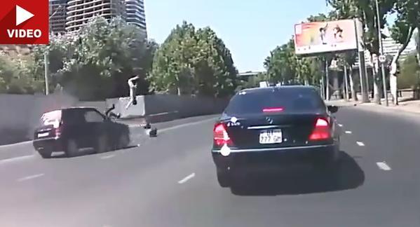 TonneauCentral's tweet photo. You WILL NOT believe what this #driver did to cause this horrific accident! https://t.co/spticdQ9hy #idiotdriver https://t.co/akqH3EIpA3