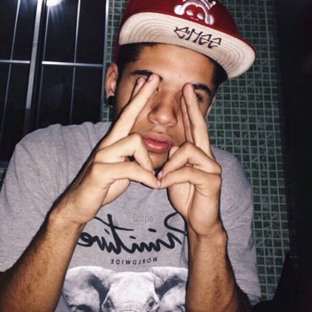 thedroppe's tweet photo. Light https://t.co/TRYOsb3Byt
