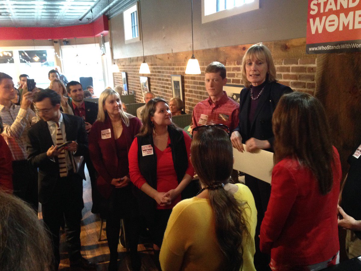 SWW_NH's tweet image. Thank you @GovernorHassan for issuing an #EqualPayDay2016 proclamation in #NH @ProgressNH @VibesBurgers @NHCAlliance