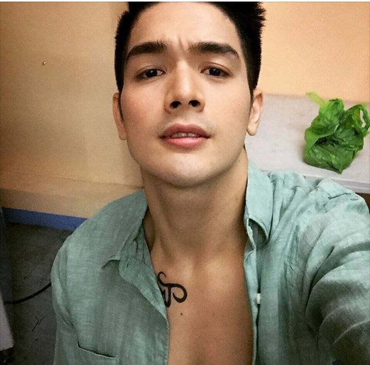 AHOF__GRANDMA's tweet photo. FOLLOW THATS MY BAE @tommy_penaflor 
#ALDUBTheRequest https://t.co/cKIkuohEJ7