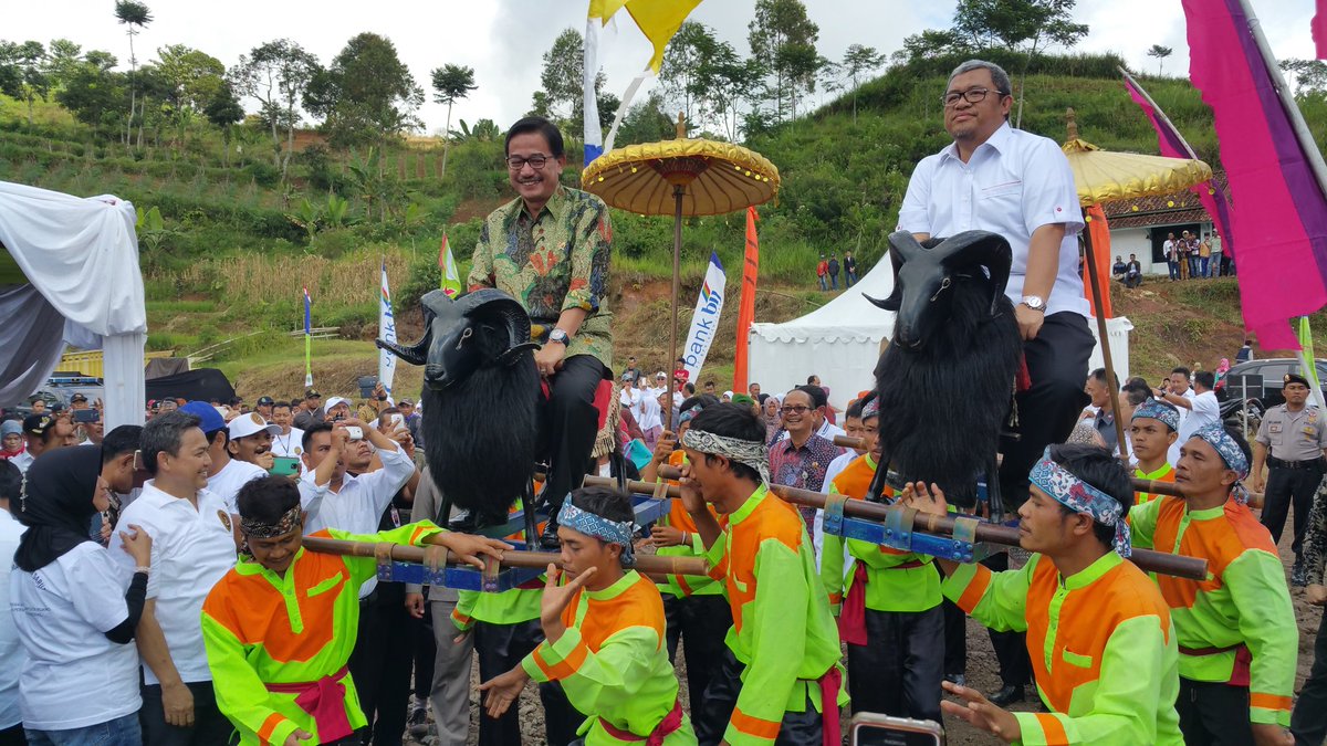 Hasil gambar untuk kesenian dodombaan