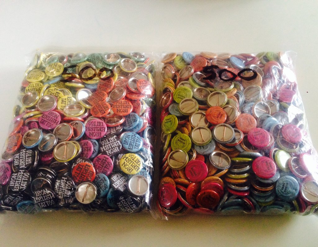 NSbuttons's tweet photo. 1,000 for @ironbrushtattoo &amp; piercing. #buttons #pins #tattoo #piercing https://t.co/FkhPmgDLum