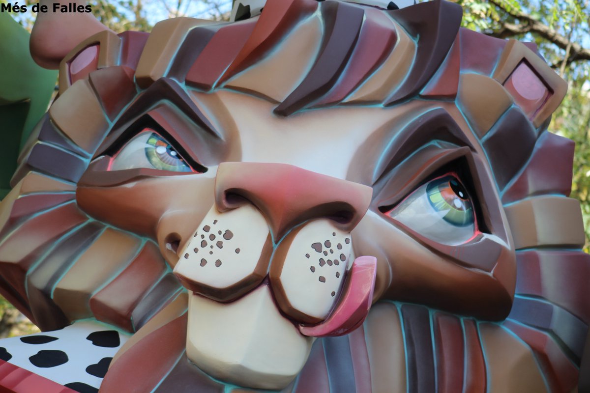 Coneix les falles de la secció 1B facebook.com/M%C3%A9s-de-Fa… #Falles #Fallas #Falles2017 #Fallas2017