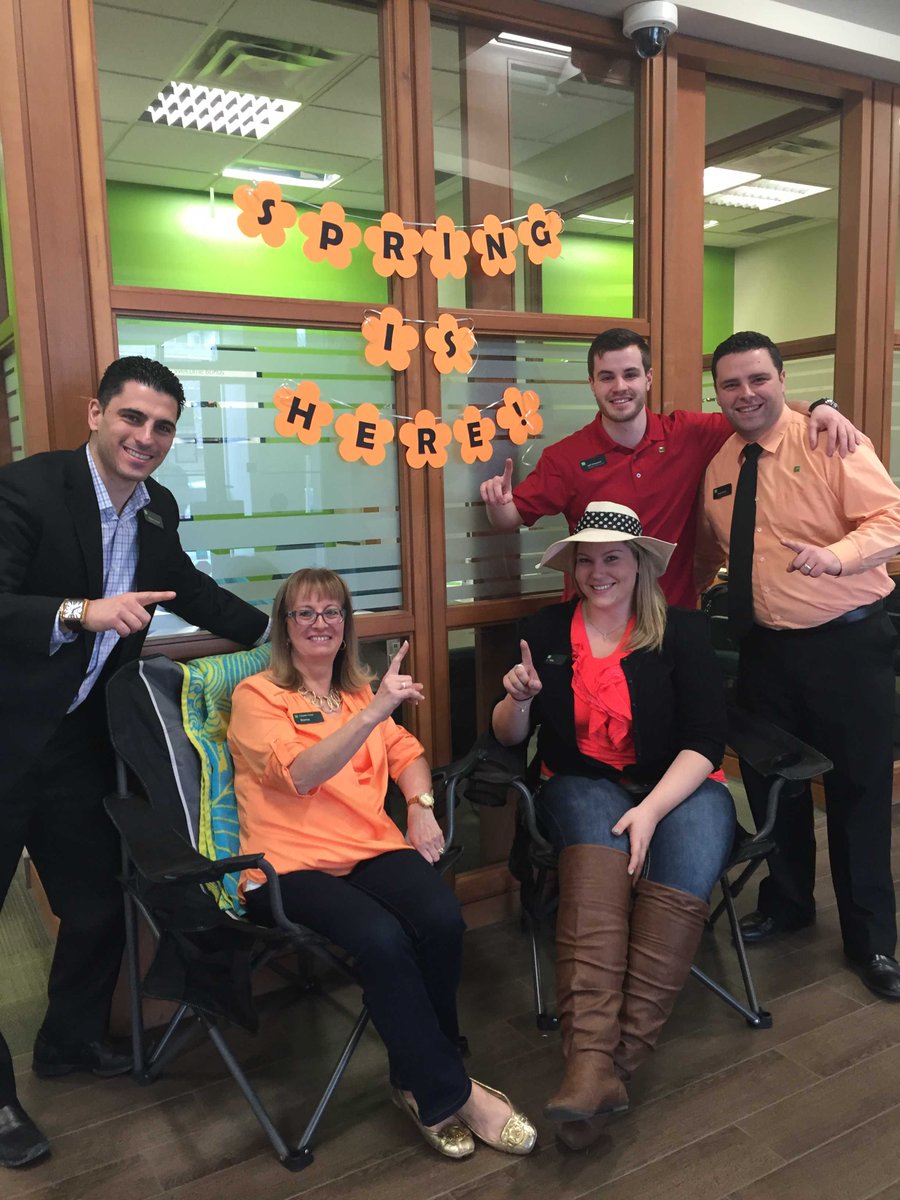 paulobrasil89's tweet photo. @RobertCoruzzi @GardnerChris2 Celebrating Spring @ Branch 341 #numberone #springishere https://t.co/9KMc2QhNAv