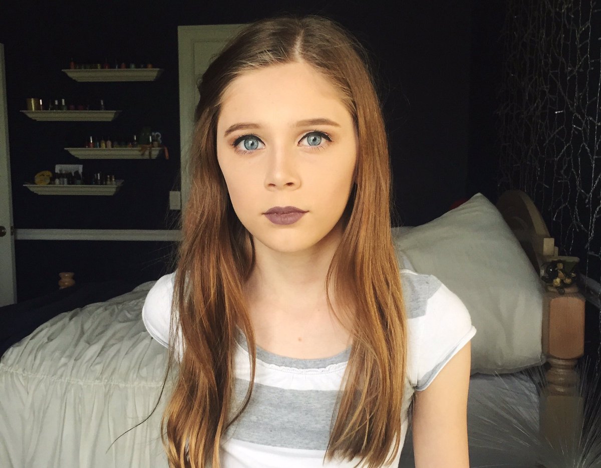 Hana Hayes desktop Wallpapers