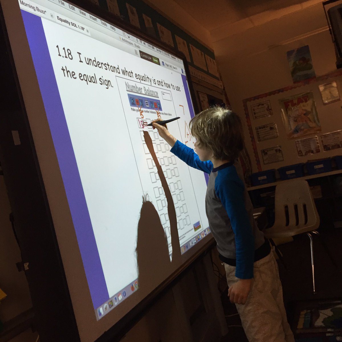 taytigersfirst's tweet photo. We always love when @taylormathcoach can come to our room to teach us math strategies! #owensfirstgrade @APSMath https://t.co/KarBBJwiC0