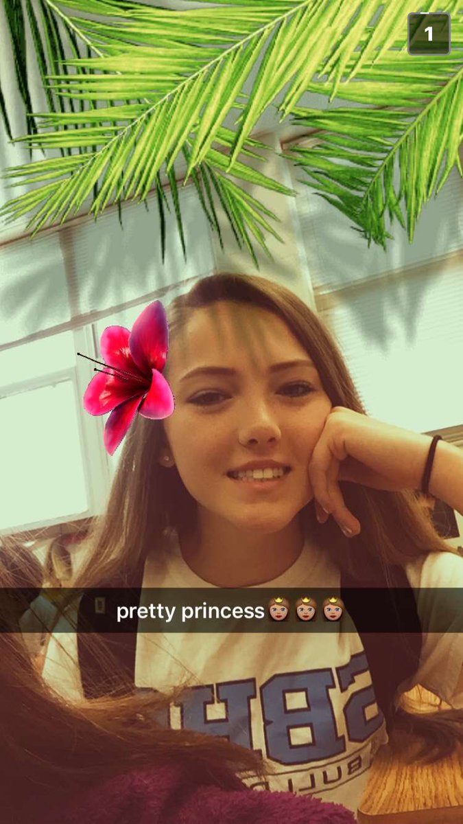em_syyynan's tweet photo. I wanna be shown off by a boy the way akp shows me off 😍😩💕 https://t.co/rQW9tWg80e
