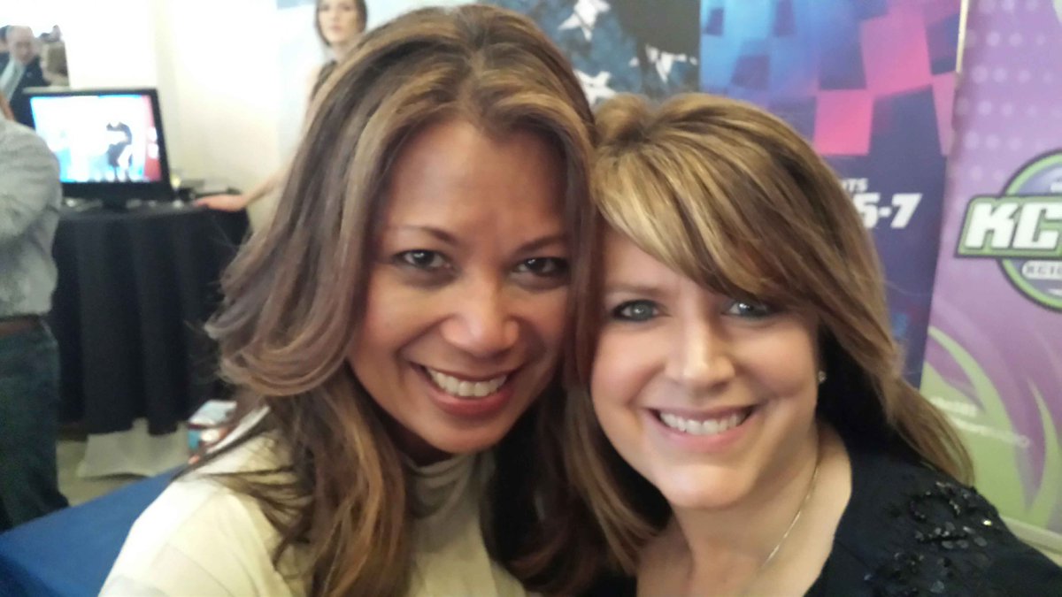jocelynmaminta's tweet photo. Girl power w/Renee DiNino @myctcommunity - raising money 4 liver disease in CT. #flavorsofct https://t.co/wvBuxF1Zfu