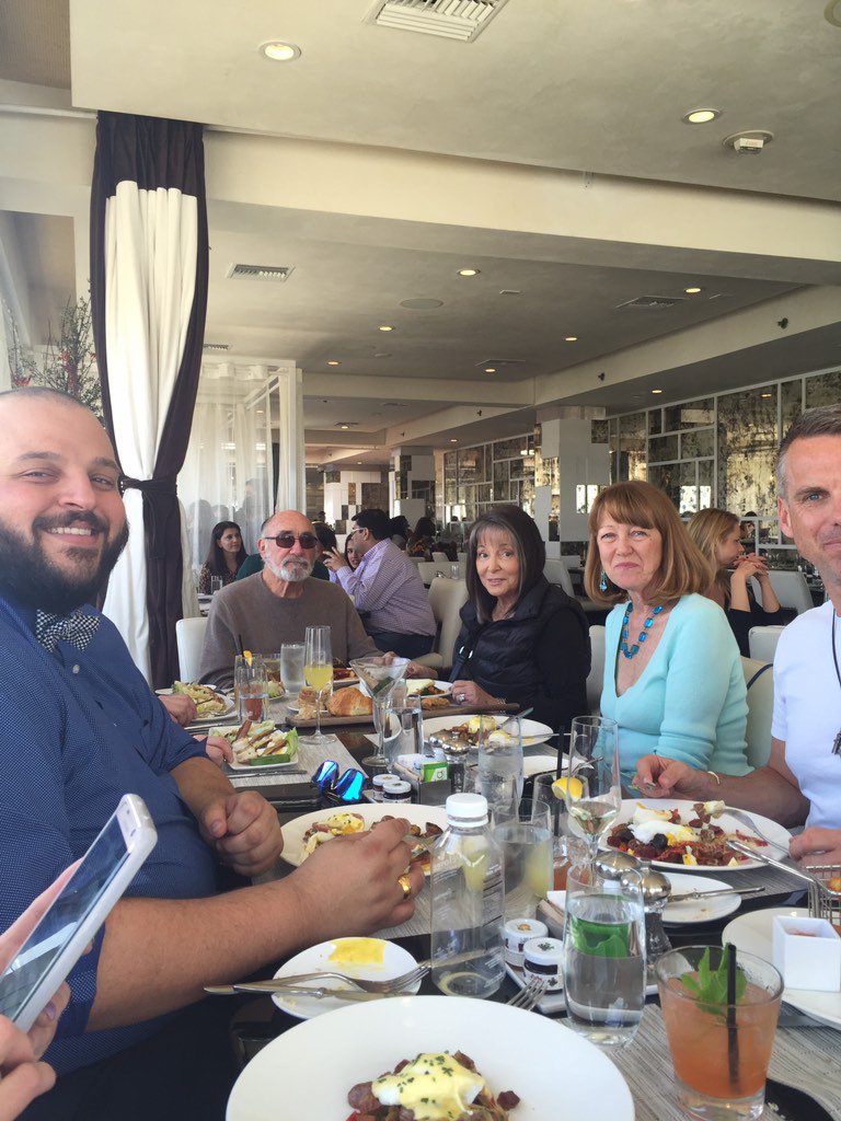 lanickw's tweet image. Sunday brunch amazing @TheHuntleyHotel