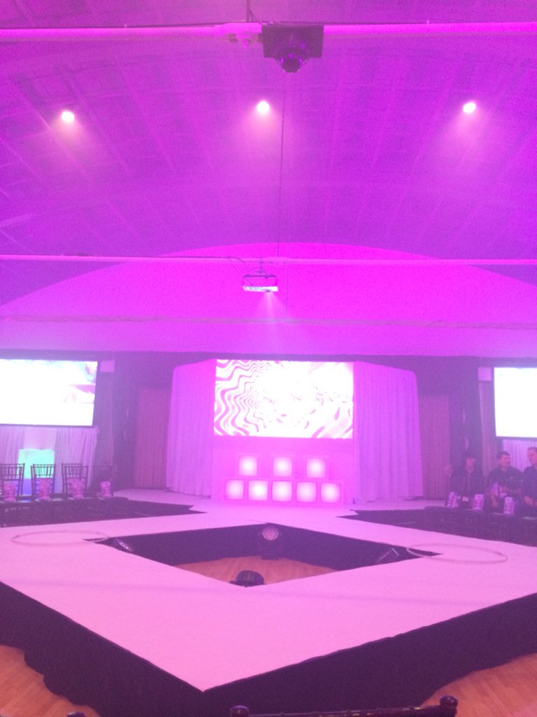 TJXTammy's tweet photo. Almost show time #fashionshow #runway #humbercollege #ilovemyjob #tjxtalent https://t.co/nCnrs9U2D6