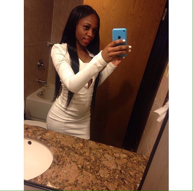 pretty_bxtch326's tweet photo. 3/26 ♈️❣ https://t.co/7REFYYoeQJ