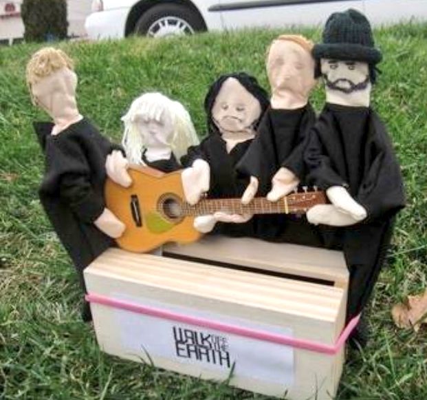 thewotelingcrew's tweet photo. In 2012 I immortalized @WalkOffTheEarth performing #STIUTK in puppets, gave to the band in Maryland ~AmyM #4days https://t.co/QFZIQT8Me6