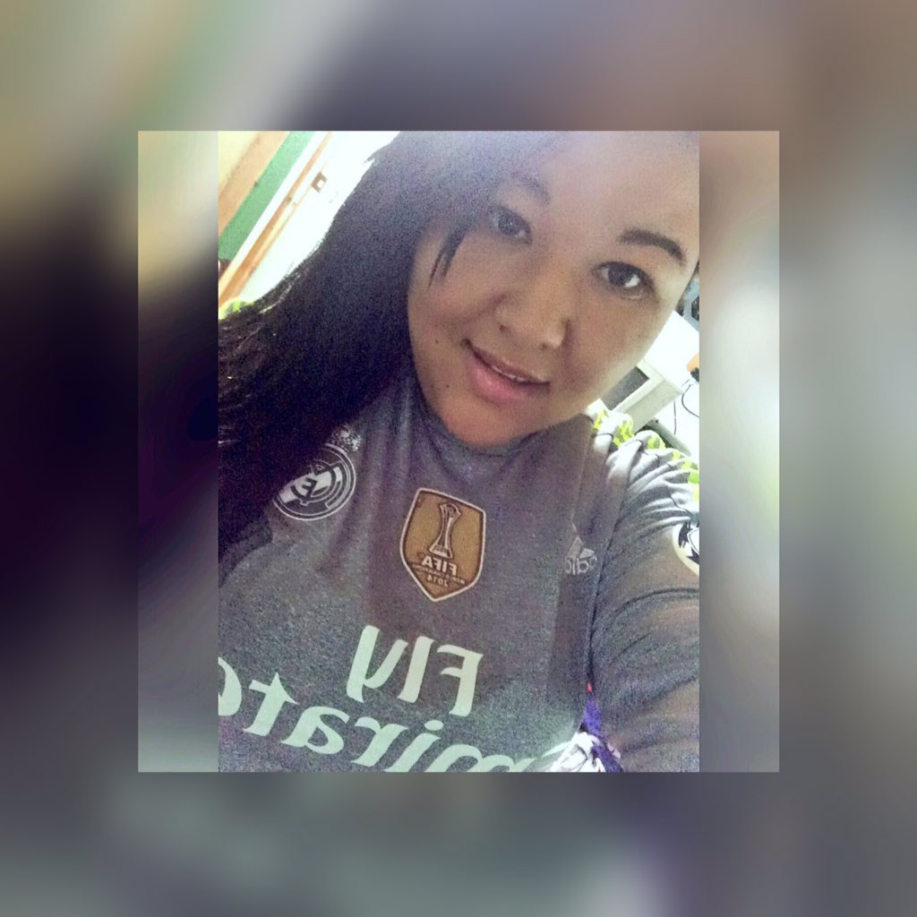 AniiitaMonroy's tweet photo. Enamorada de este escudo⚪️⚽️😍 No importa lo que pase, siempre te apoyaré mi @realmadrid 💪🏼⚽️🏆 #HalaMadrid ❤️ https://t.co/ELV8v7UKgM