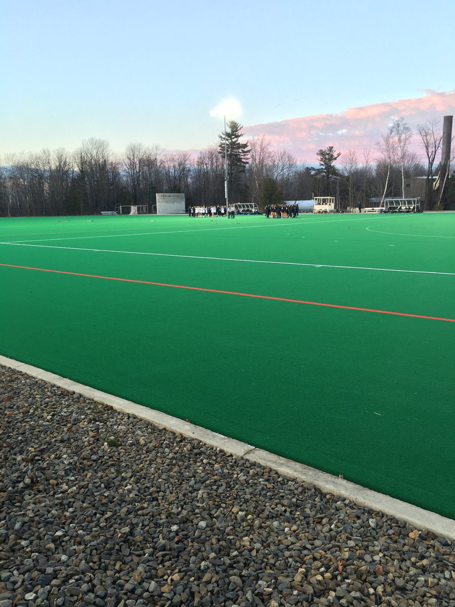 CoachKretch's tweet photo. Colby Women's LAX on the Hill #colby #muleweather https://t.co/DRBDhMYlMc