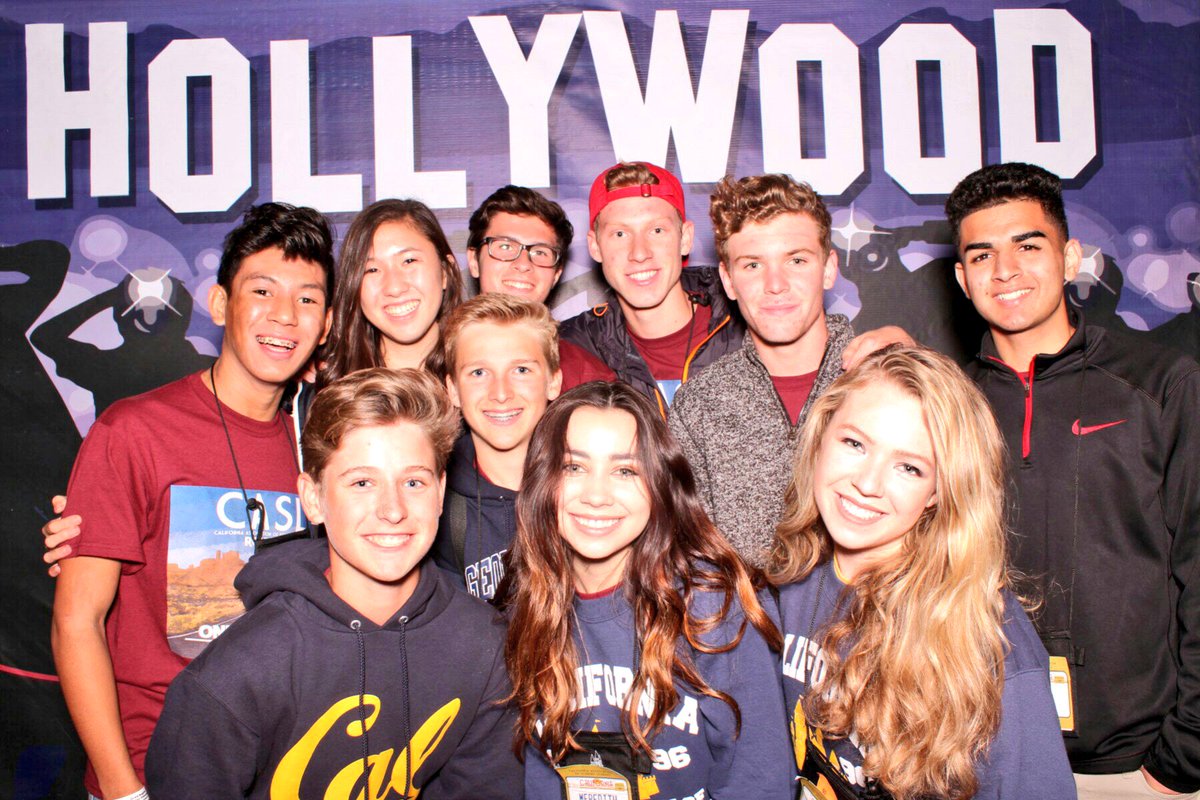 ellendaviss's tweet photo. Great Weekend at CASL with these cool kids π #casl2016 #onemoremile https://t.co/aEU3bfQ9ns