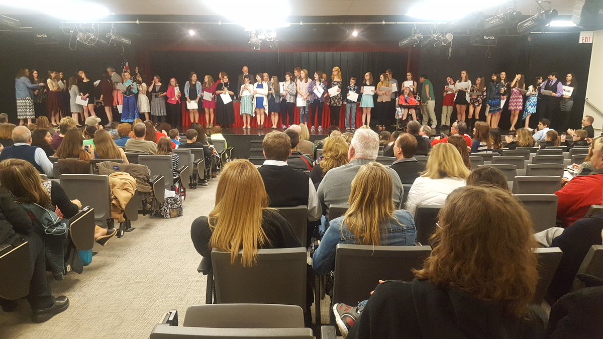 mentorschools's tweet image. We love our @MentorSparkles! Thank you for another great year! Keep sparkling! #sparkleeffect #onceacard