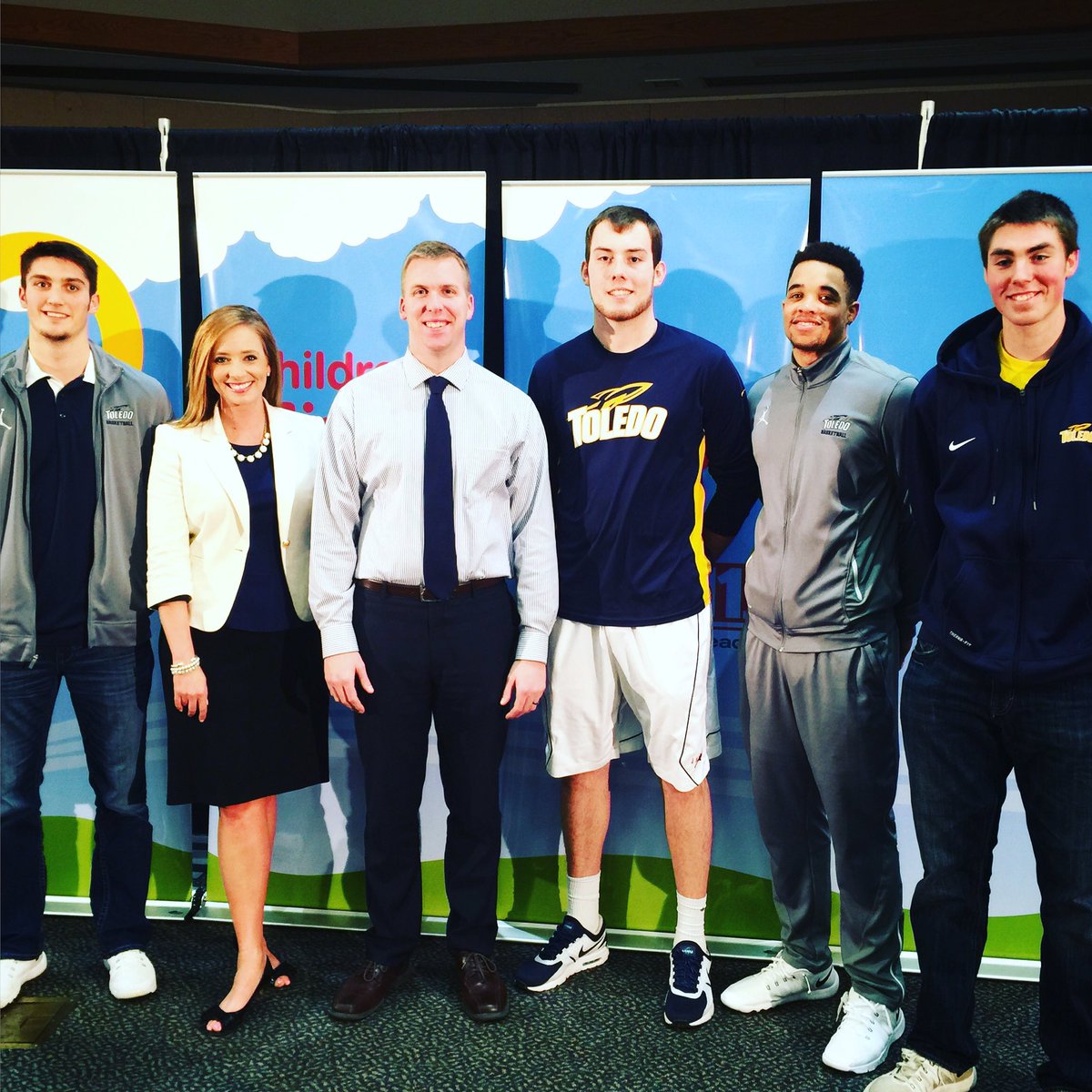 EmilieVoss's tweet photo. I'm 5'10" but I feel quite petite next to the @ToledoMBB and @Ryan_Wichman at our #cmntelethon #makeamiracle11 https://t.co/LhNBlgjZhI