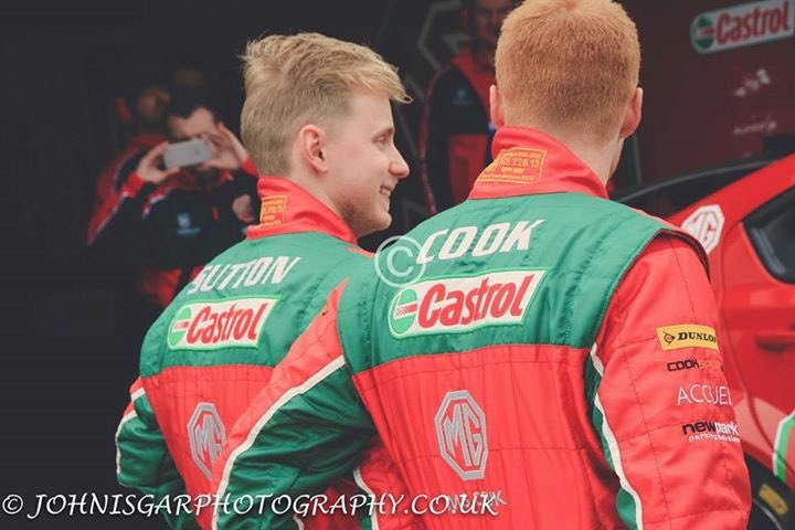 JohnIsgarPhotos's tweet photo. @DoningtonParkUK @888Official @cooksport @ASuttonRacing #goodluck #greatstart2016 #bringonraceday https://t.co/7I8wPxLRoj