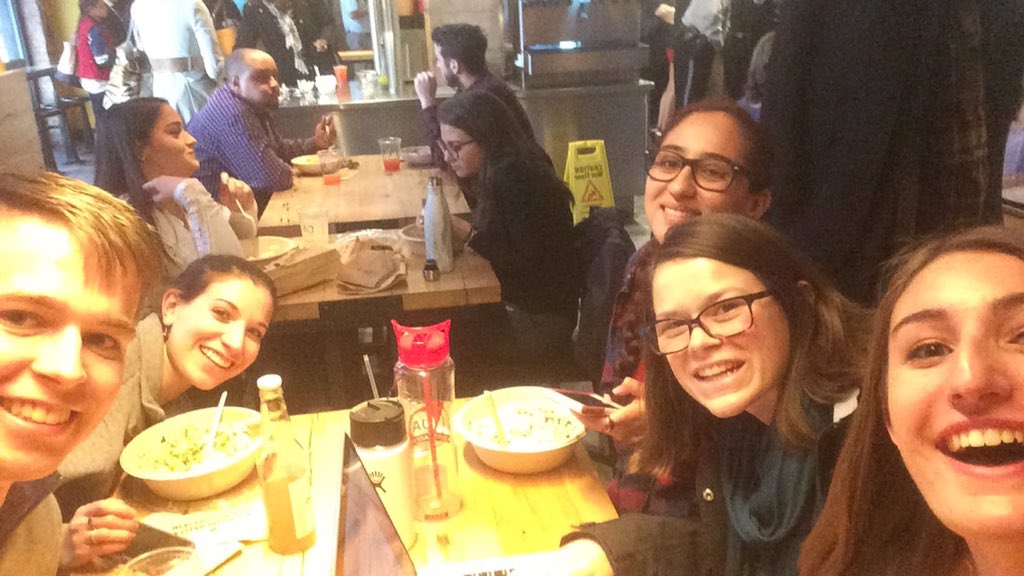 dana_foleyy's tweet photo. 5 ambassadors squeezed into a table at Cava to fundraise for #AmericanRelay https://t.co/CLwzDiuyZP