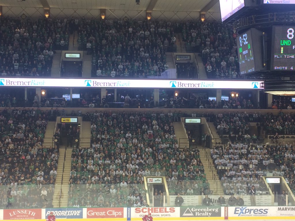undhawke's tweet photo. So excited for next year 💚😍 #FightingSioux #UND2020 https://t.co/Uv51YASc8d