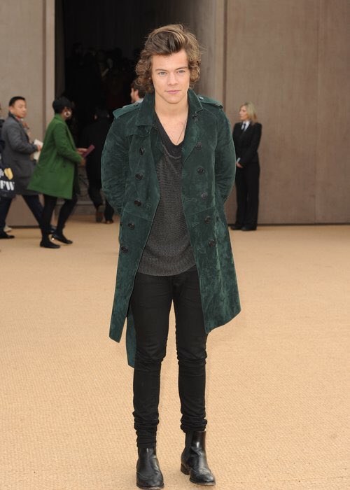 Blaze (@lambovenino) on Twitter photo 