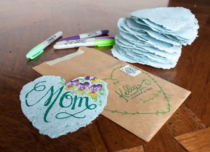 Nice to the environment, and nice to your momma. #DIYcraftchallenge #recycling #garden wp.me/p4G4oF-18A