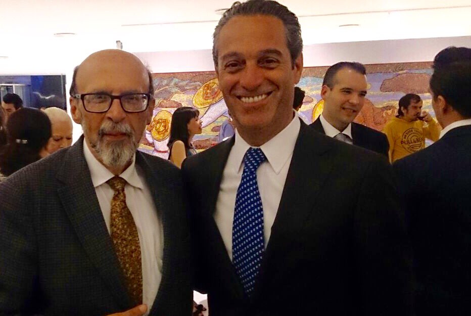 ardillitaghon's tweet image. @soycuauhtemoc @ladianacazador @palmademialma @lasillarota #faileverytime  el de amarillo llamó mi atención 😂