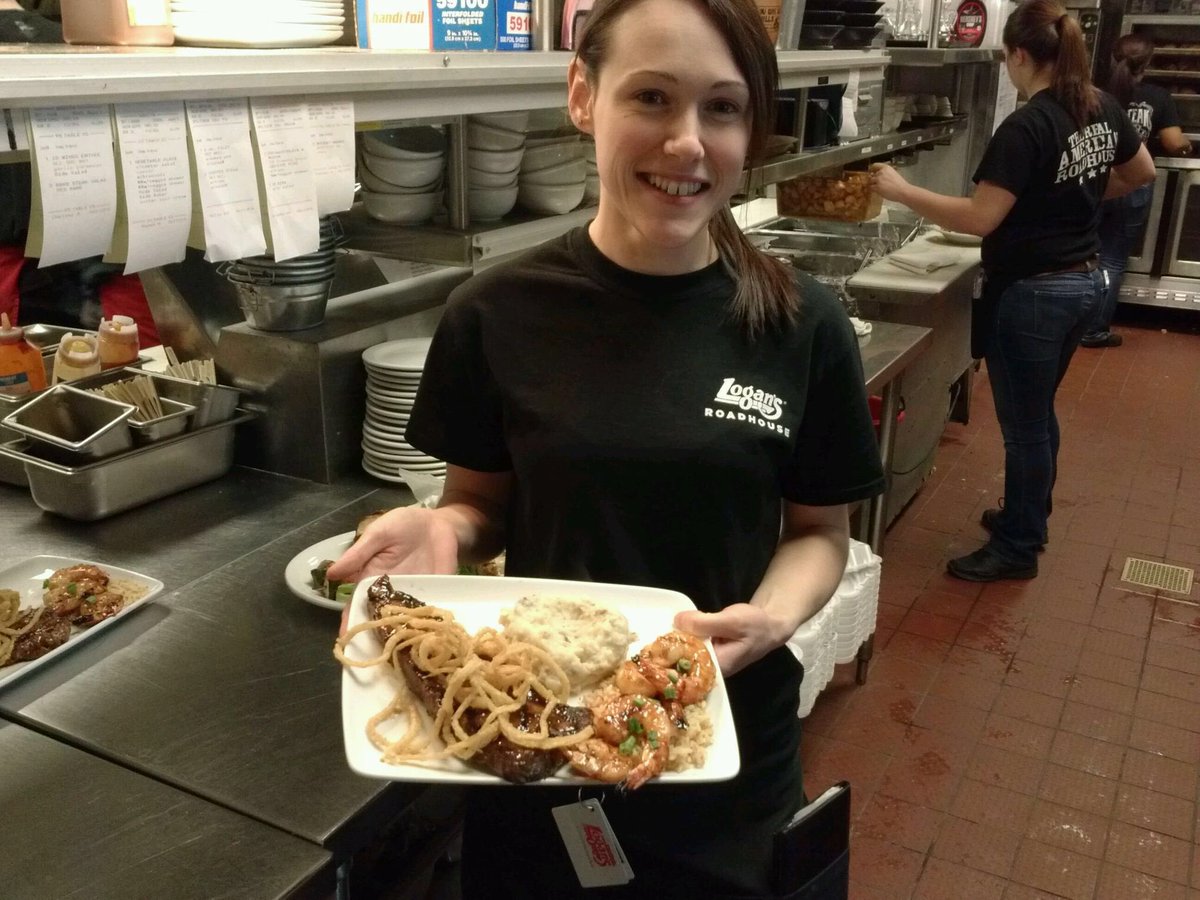 craig_furches's tweet photo. New menu item!  Come roadhouse with us and try it out! #monday4/18 https://t.co/qCR7ryqVPR