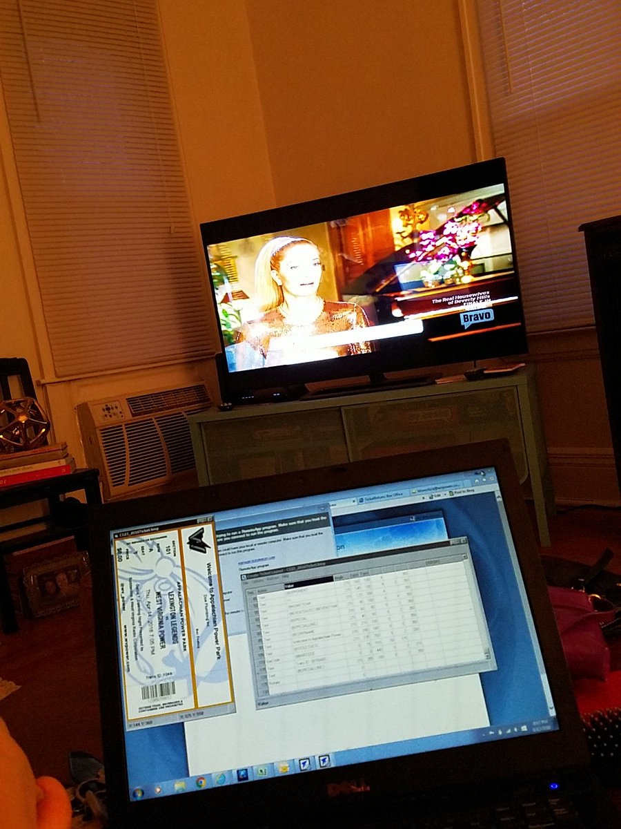 The_Frenchie86's tweet photo. Working from home and some @erikajayne and the #RHOBH can't go wrong! #OpeningDayIsSoon #RealHousewivesAndBaseball https://t.co/xOEdfqQjgt