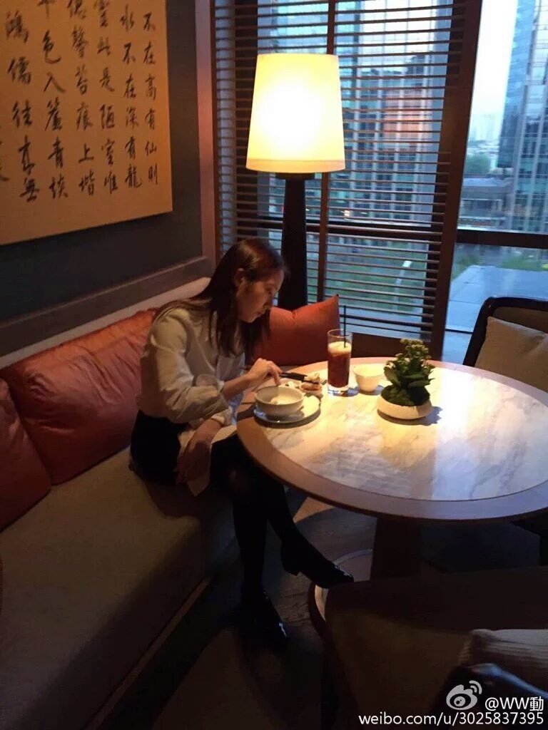 JSJ_INTL's tweet photo. 💎 [FANACC] 160409 #KRYSTAL #JSJ #soojung | © ON PICTURES 🎀 https://t.co/rscRtCKlZ5