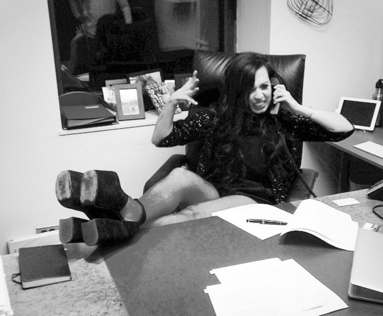 Sizzyarchives tweet picture