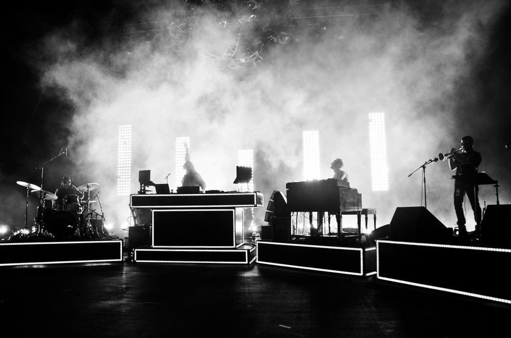 dancingastro's tweet photo. Watch This: @PrettyLights uploads his band’s full set from Telluride https://t.co/EHassmHS8u https://t.co/jnG87TQ30t