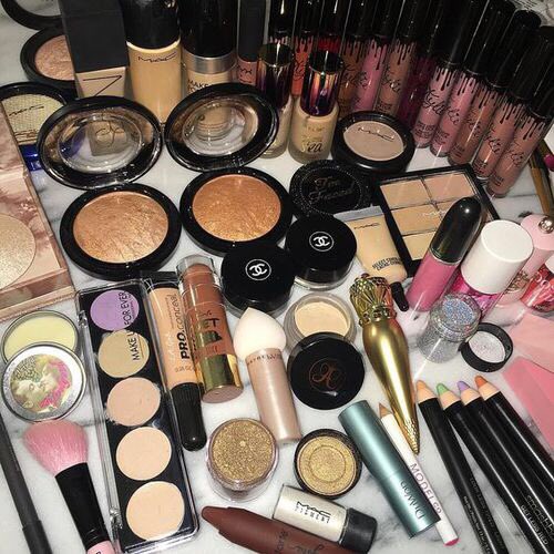 ifxckwithmakeup's tweet photo. now this is perfection 🙌🏼✨💄 https://t.co/15OVmfoZ38
