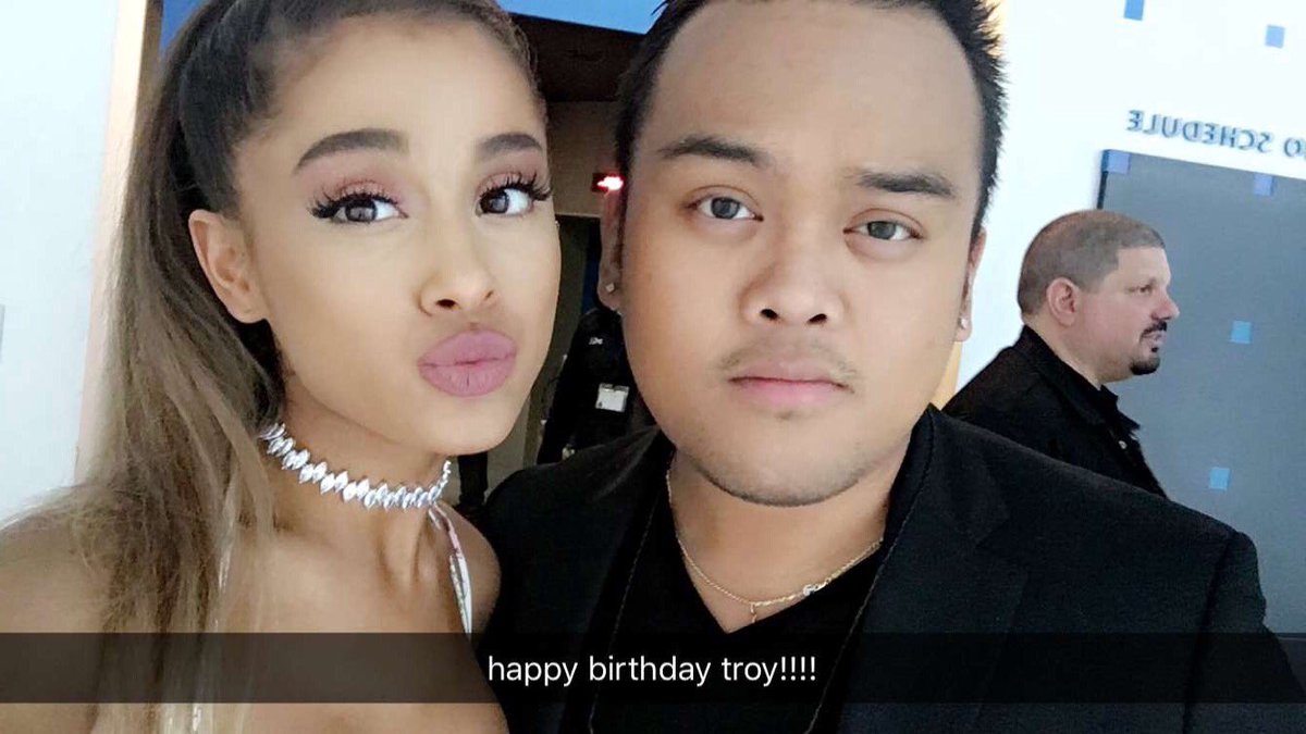 ArianaToday's tweet photo. Pictures from Ariana's Snapchat Story #3 https://t.co/jwIXZPanPY