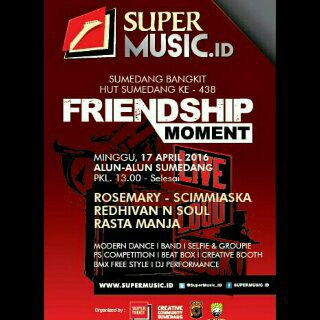 Sampurasun , salam kenal Kaka Kaka hihihi <a href="/ROSEMARYsk8punk/">ROSEMARY SKATEPUNK</a> <a href="/ScimmiaSka/">S C I M M I A S K A</a> <a href="/hellprint/">HELLPRINT FESTIVAL</a>