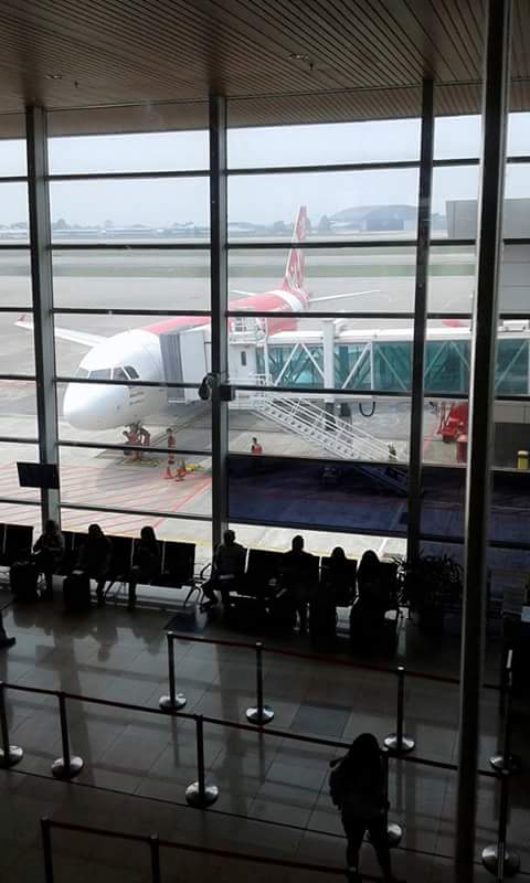 ithaspice's tweet photo. Bismillah..
 on the way indonesia...✈
Good byee KL(kuala lumpur)
Wolcome to indonesia..😉 https://t.co/QXl9zJFVPV