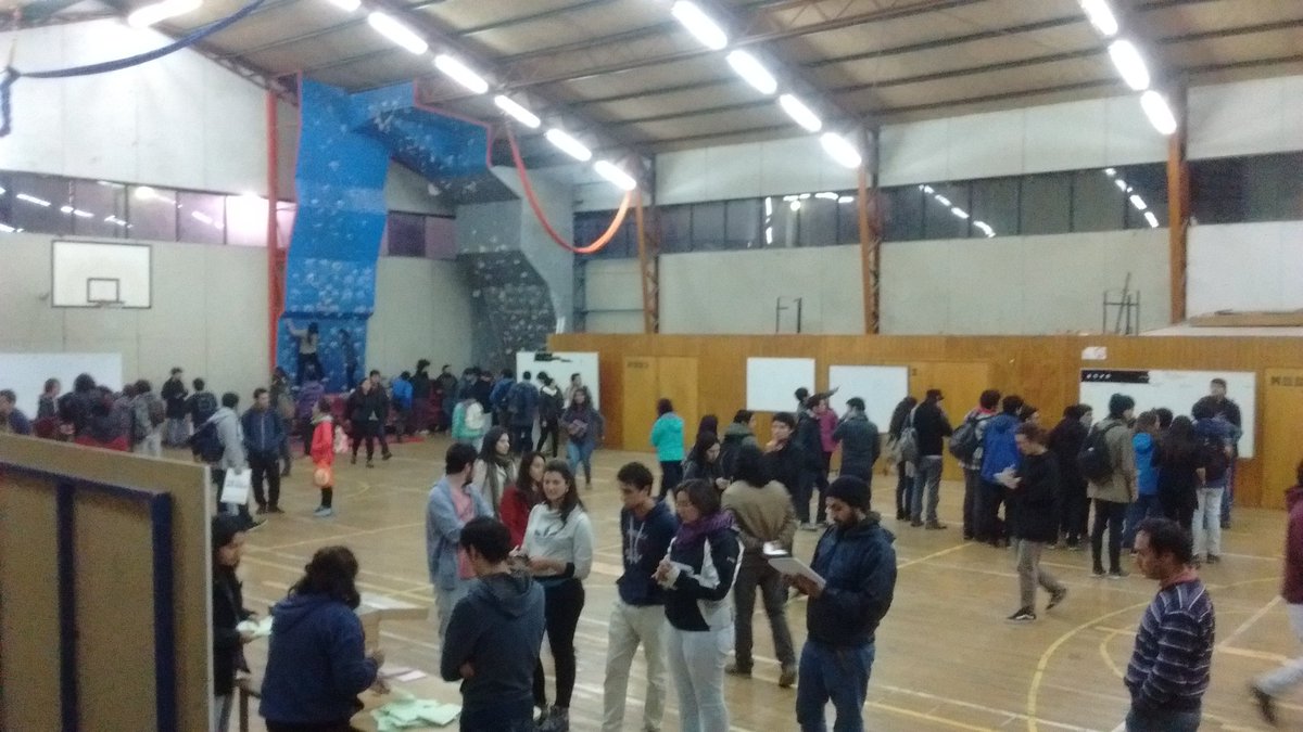 AperremosUDEC's tweet photo. Comienza el conteo de votos #EleccionesFEC #AperremosUdeC https://t.co/bMlkOVKZ1P