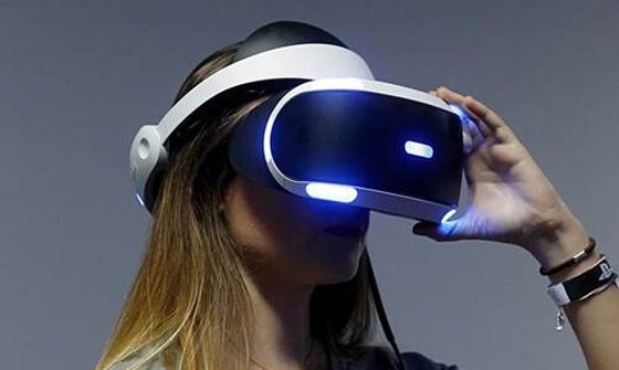 Echinanews's tweet photo. Some 85% of respondents say they are ready to live with #VR and #AR technologies https://t.co/JETbWBTuix https://t.co/ovrDnlPTBx