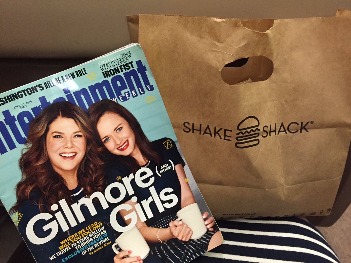 A perfect pairing. Because Lorelai and Rory wouldn't want anything less. #GilmoreGirls ❤️ <a href="/shakeshack/">SHAKE SHACK</a> <a href="/EW/">Entertainment Weekly</a>
