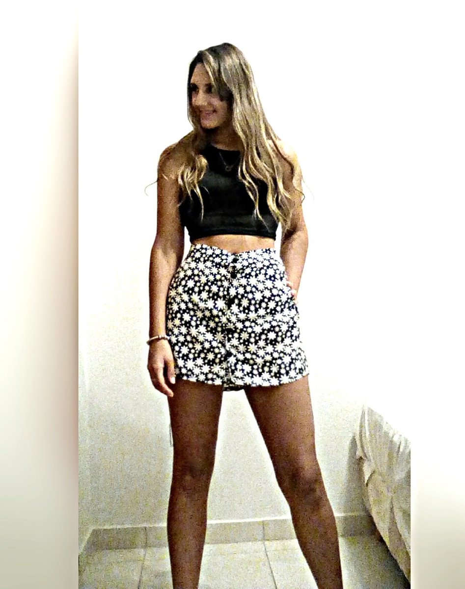 DanyelaMayol's tweet photo. Lo que queda del verano.. #Tanless https://t.co/2tNnrmlfSD