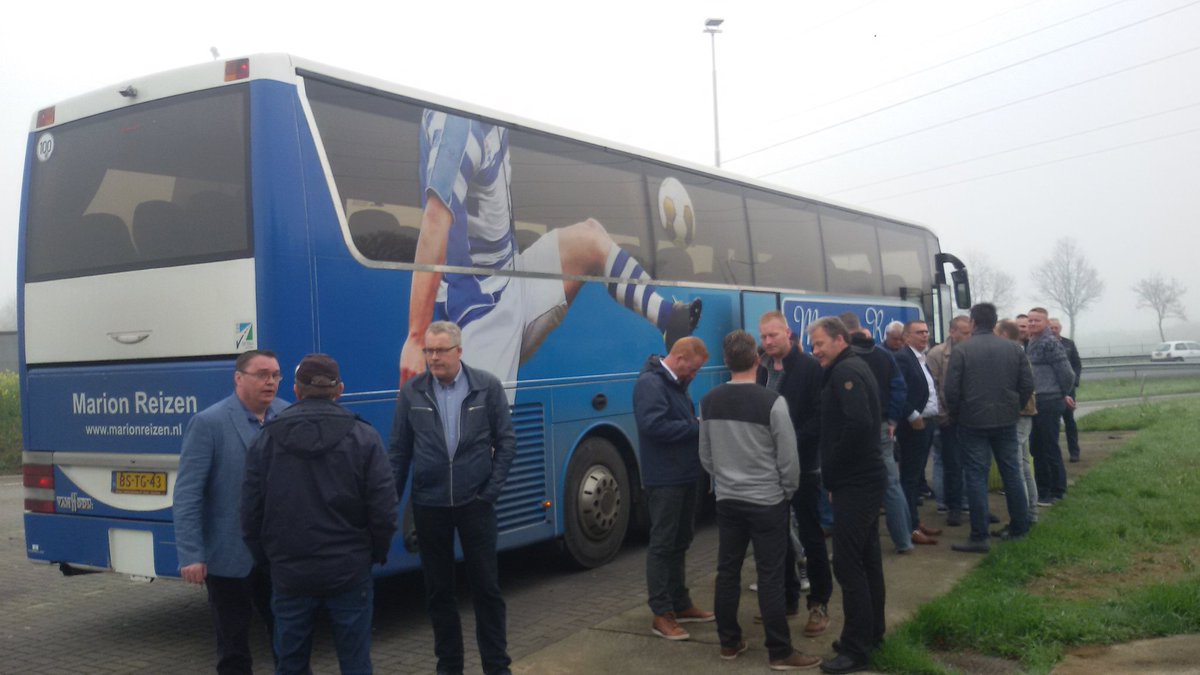 Op weg met <a href="/bouwcenterurk/">bouwcenterurk</a> voor een tweedaags fabriekbezoek bij <a href="/Rijswaard/">Rijswaard Baksteen</a> @rockwool_BNL @makzkalkzandsteen