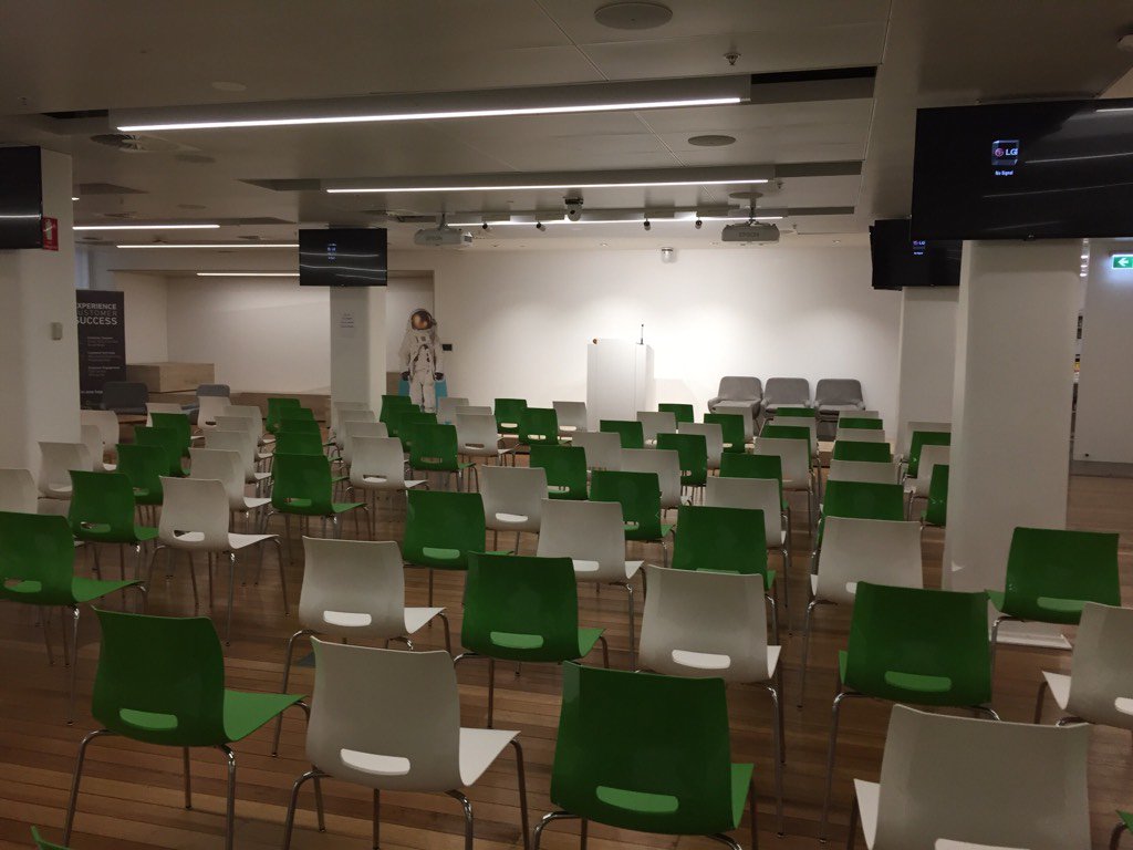 zendywongso's tweet photo. Getting ready for mega meetup @beresponsiveio https://t.co/HiLmTACjdd